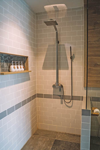 bathtub to shower conversion in Honolulu